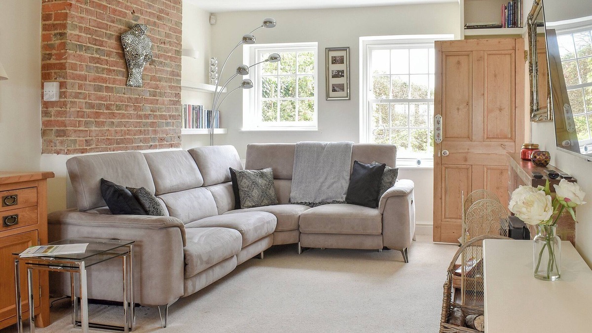 Ewhurst Green Cottage | 3 bedroom accommodation in Ewhurst Green, near Robertsbridge