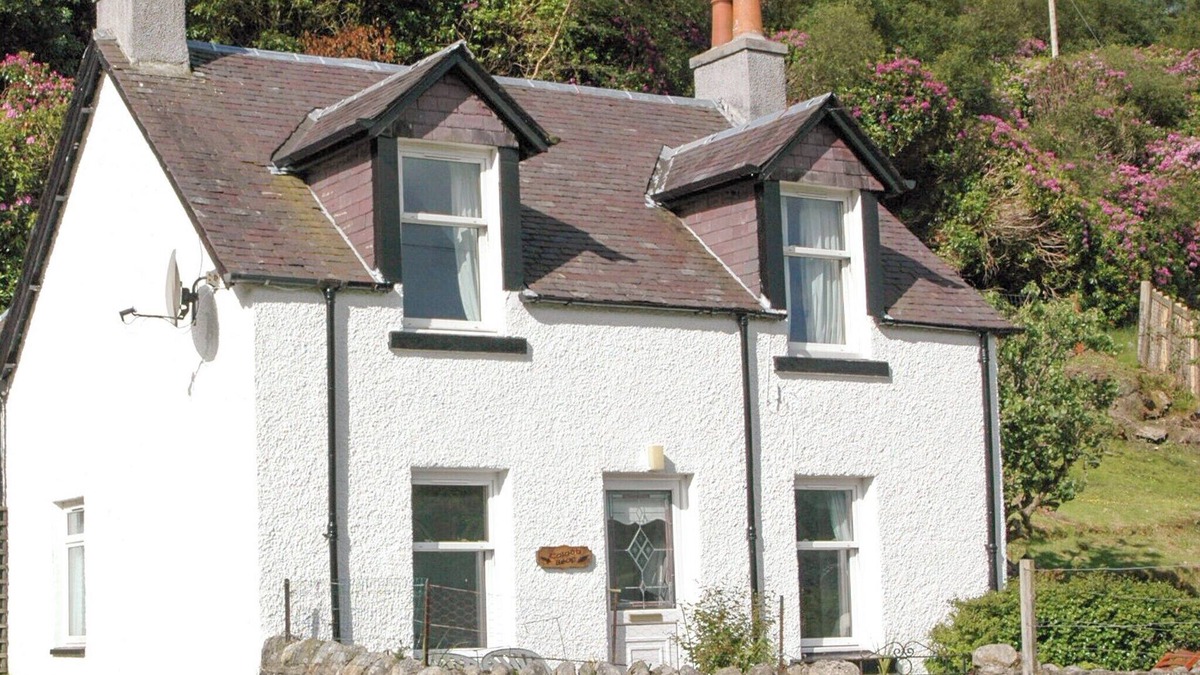 Lochranza Cottage | 3 bedroom accommodation in Lochranza, Isle of Arran