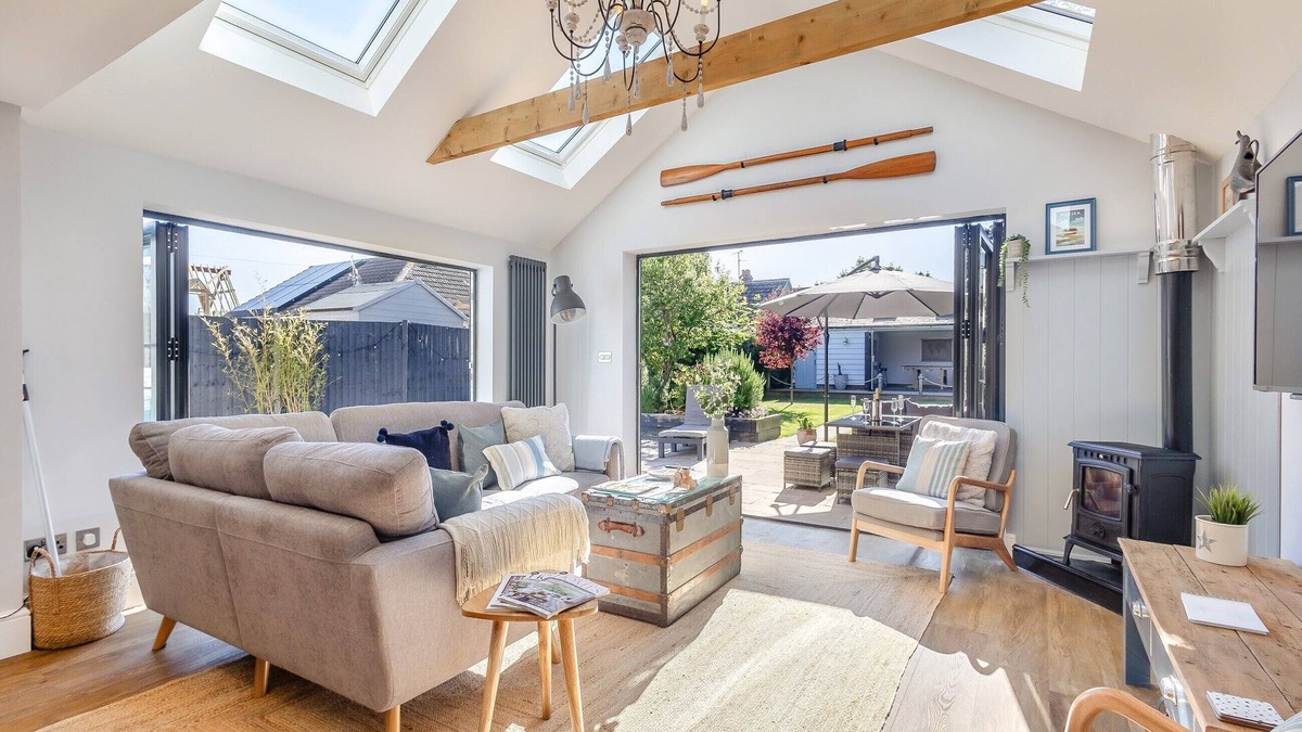 West Mersea Cottage | 3 bedroom accommodation in Mersea Island