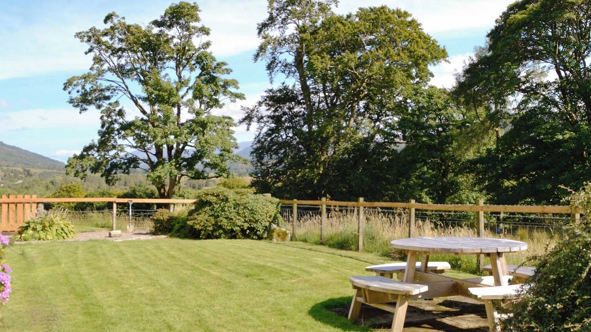 Torcastle Cottage | 3 bedroom accommodation in Banavie, Fort William