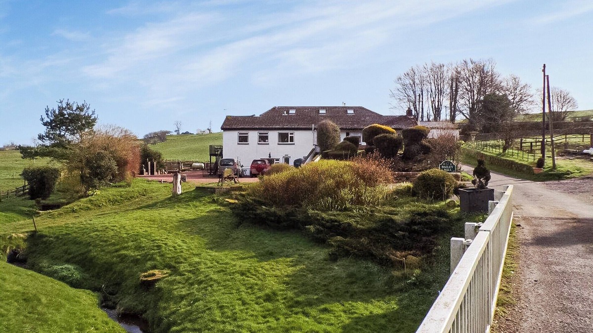 Wing Cottage | 3 bedroom accommodation in Newcastleton