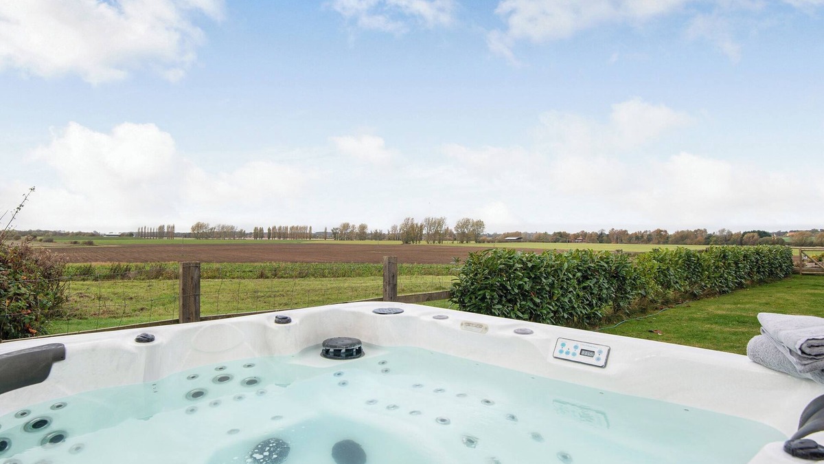 Lincoln Cottage | 3 bedroom accommodation in Dunston Fen