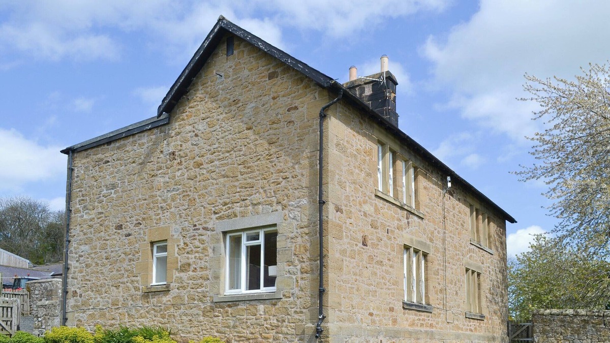 South Charlton Cottage | 3 bedroom accommodation in near Alnwick