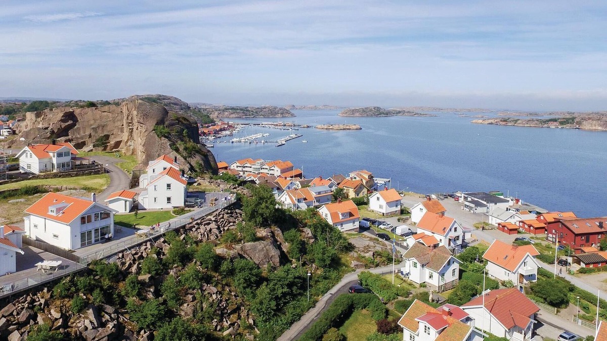 Bovallstrand House | 3 bedroom accommodation in Bovallstrand