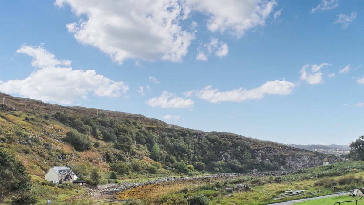 Breakish Cottage | 3 bedroom accommodation in Applecross