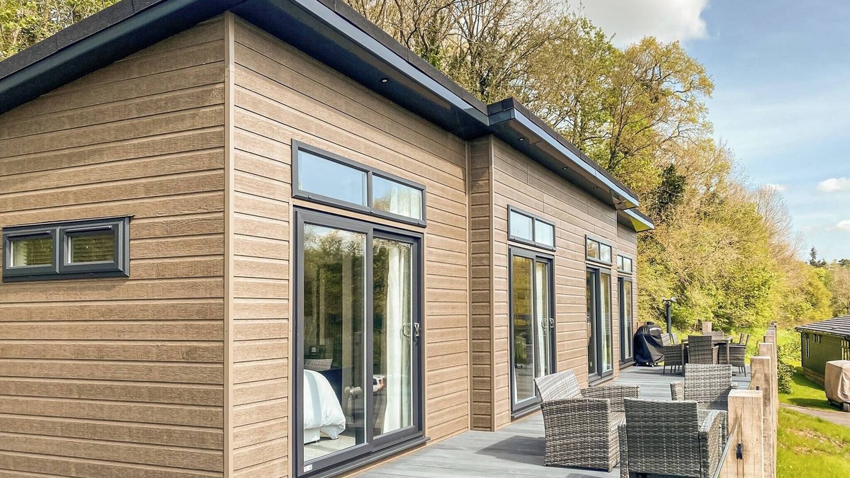 Bridgnorth Ski Chalet | 3 bedroom accommodation in Bridgnorth