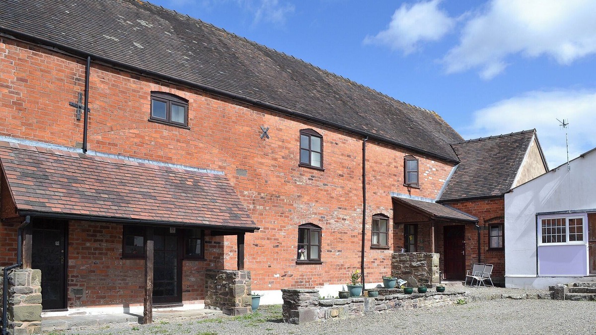 Craven Arms Cottage | 3 bedroom accommodation in Halford, near Craven Arms