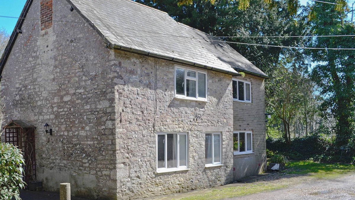 Littlebredy Cottage | 3 bedroom accommodation in Winterbourne Steepleton, near Dorchester