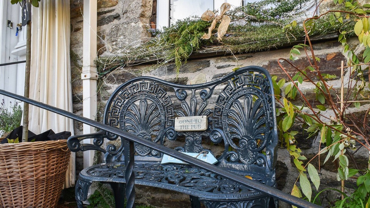Pentewan Cottage | 3 bedroom accommodation in Pentewan, near Mevagissey