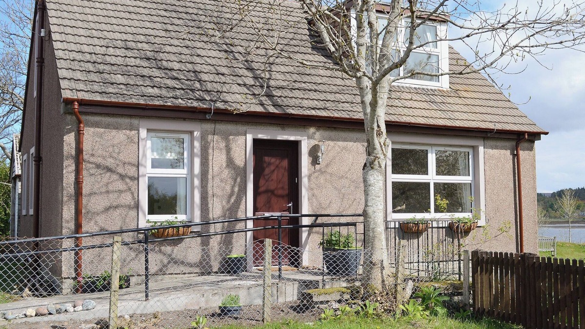 Poolewe Cottage | 3 bedroom accommodation in Poolewe, near Gairloch