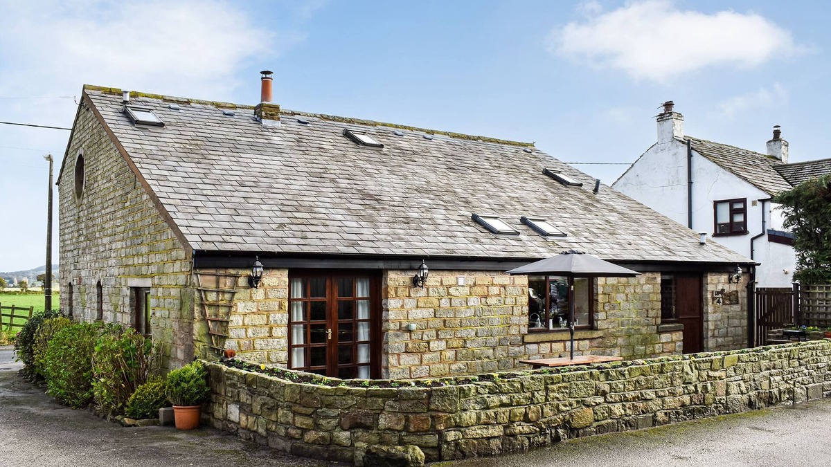 Ormskirk Cottage | 3 bedroom accommodation in Lathom, near Southport