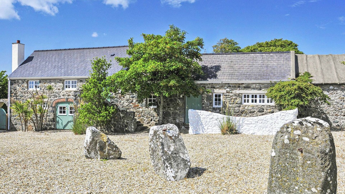St Brides Cottage | 3 bedroom accommodation in St Davids Peninsula, near Solva Valley