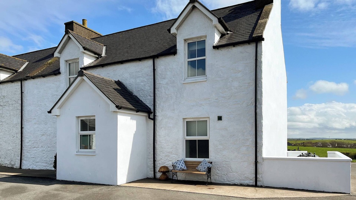 Stranraer Cottage | 3 bedroom accommodation in Lochans, near Stranraer