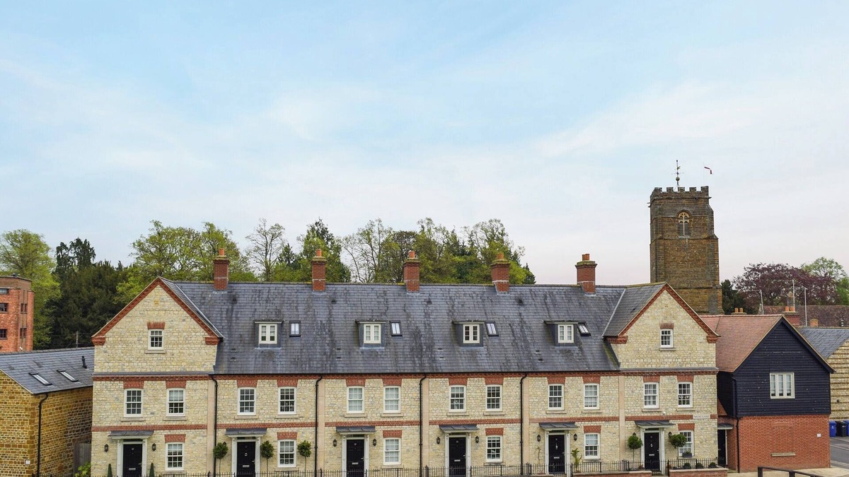 Towcester Cottage | 3 bedroom accommodation in Towcester