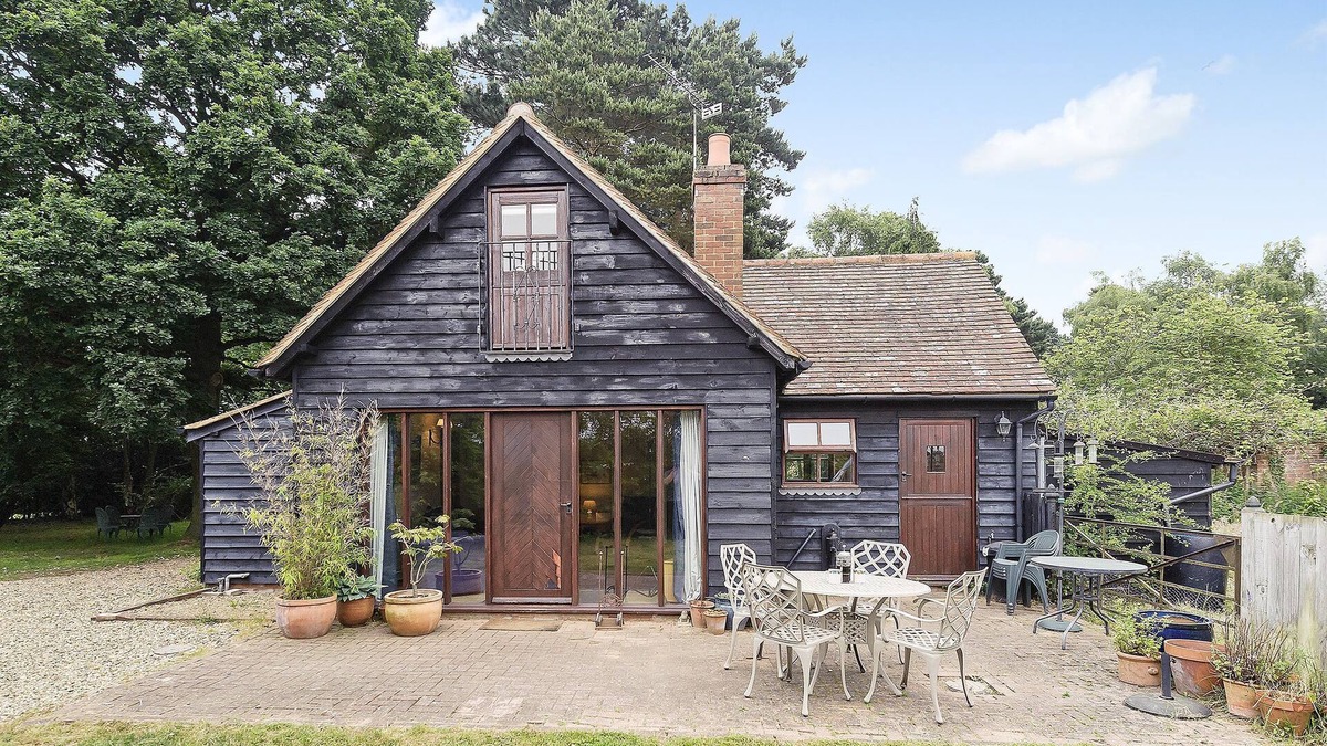 Woodbridge Cottage | 3 bedroom accommodation in Bromeswell, Woodbridge