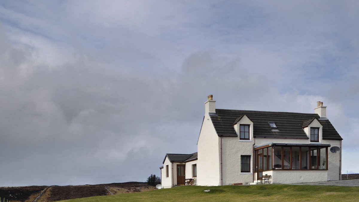 The Hebrides Cottage | 3 bedroom accommodation in Gairloch