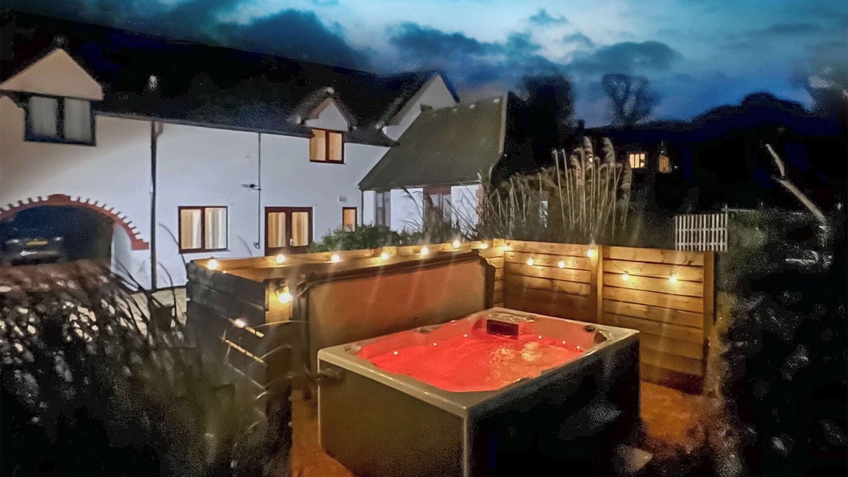 Paignton Cottage | 3 bedroom accommodation in Collaton St Mary, near Paignton