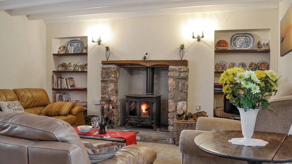 Crynant Cottage | 3 bedroom accommodation in Rhossilli, near Swansea