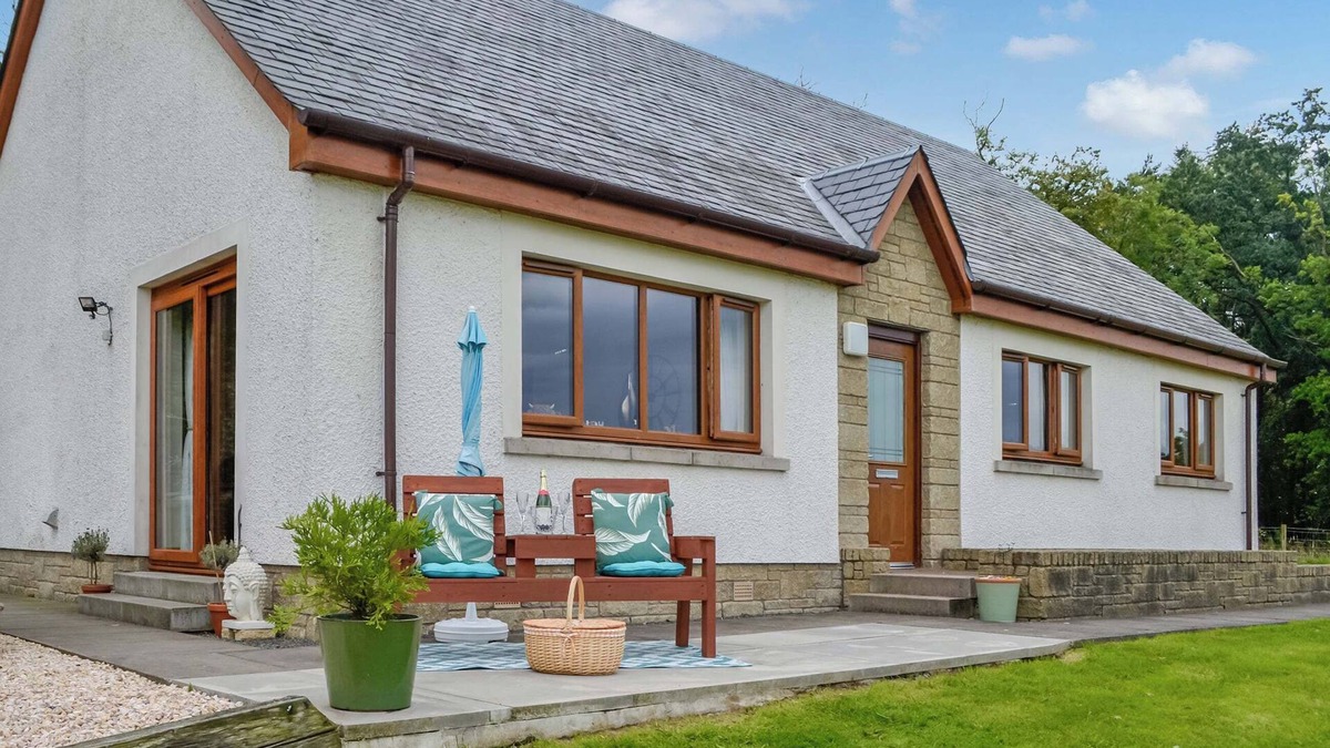 Cronberry Cottage | 3 bedroom accommodation in Cumnock