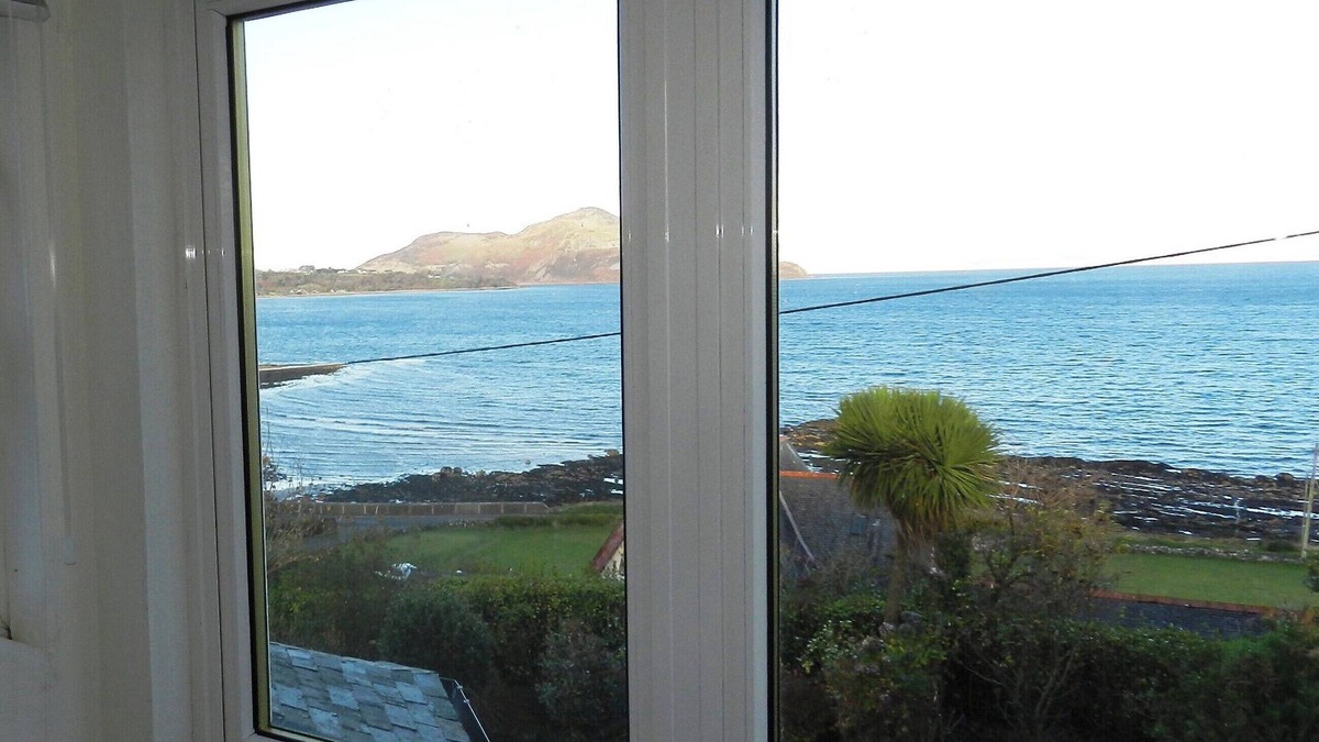 Kilmory Cottage | 3 bedroom accommodation in Whiting Bay, Isle of Arran