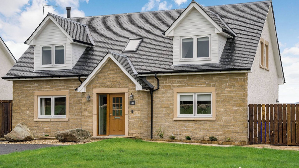 Ascog Cottage | 3 bedroom accommodation in Gartmore, near Stirling