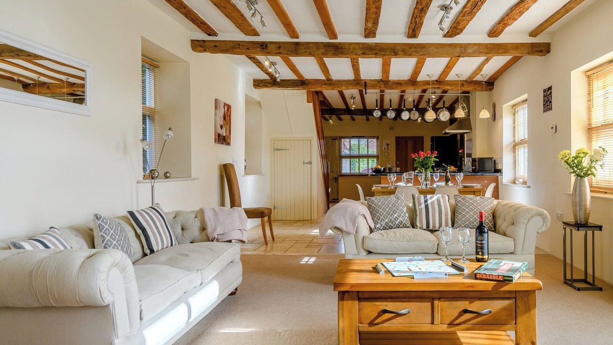 Hethel Cottage | 3 bedroom accommodation in Tacolneston, near Wymondham