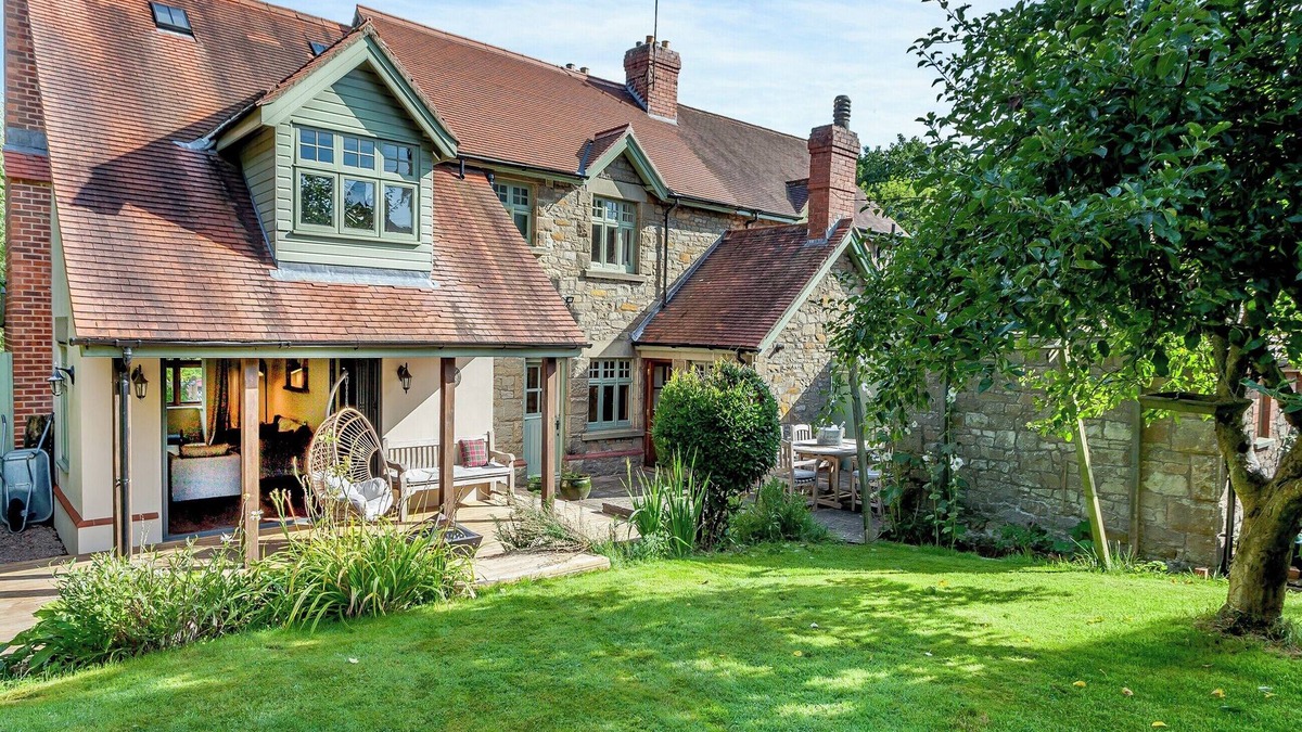Lydney Cottage | 3 bedroom accommodation in Lydney