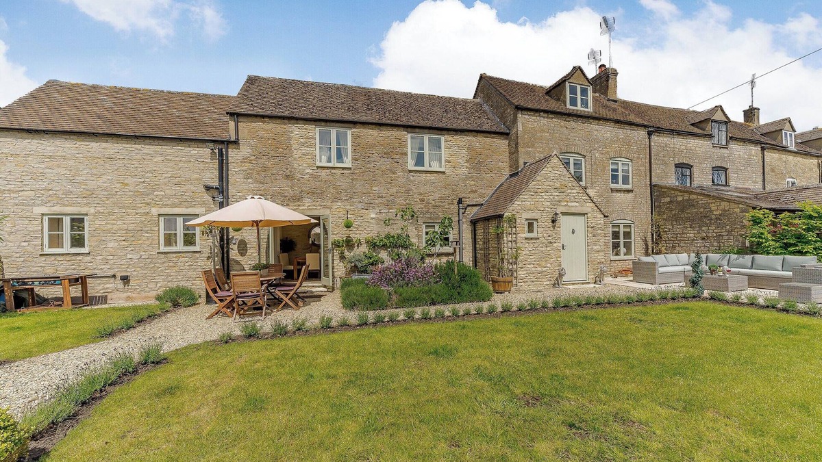 Stroud Cottage | 3 bedroom accommodation in Bisley, near Stroud