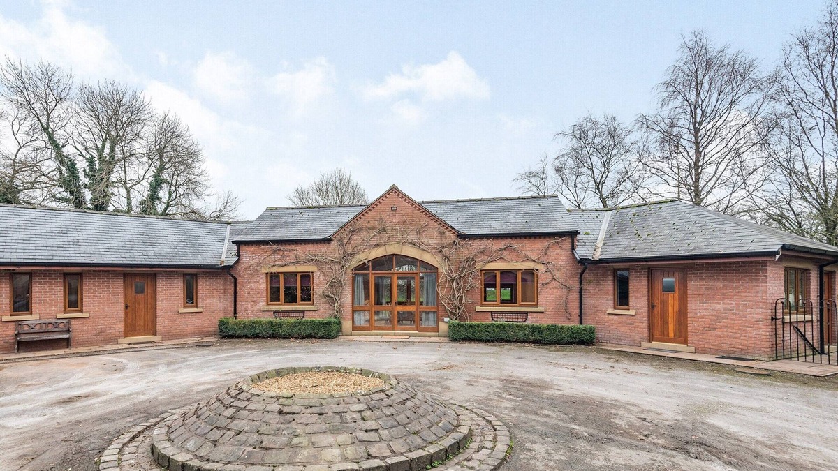 Wesham Cottage | 3 bedroom accommodation in Elswick, near Preston