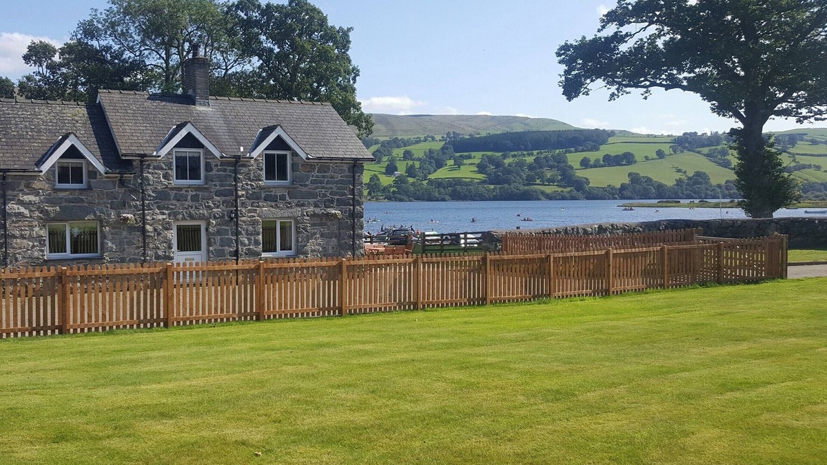 Llanuwchllyn Cottage | 3 bedroom accommodation in Bala