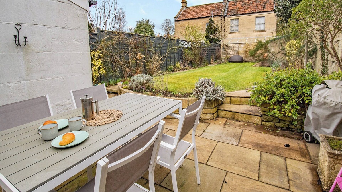 Combe Down Cottage | 3 bedroom accommodation in Combe Down, near Bath