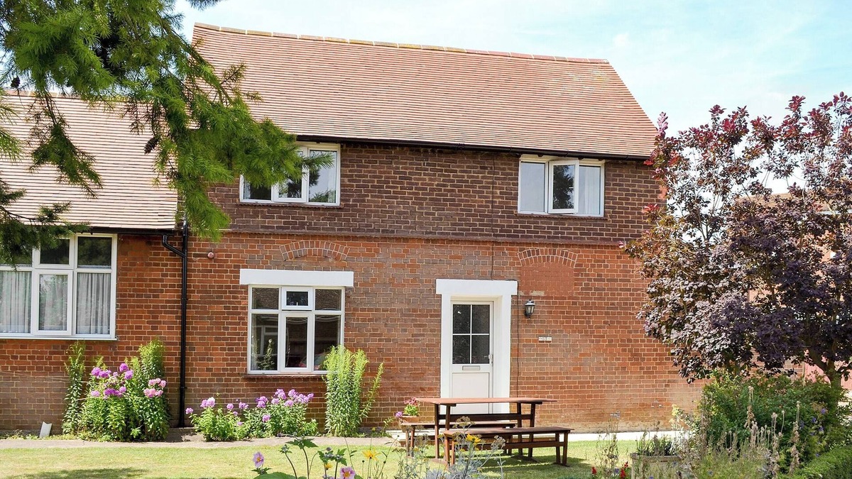 Broom Cottage | 3 bedroom accommodation in Broom, near Biggleswade