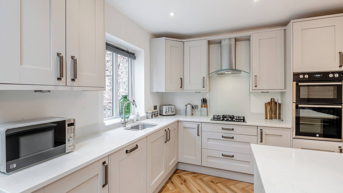 Acomb Cottage | 3 bedroom accommodation in Acomb, near York