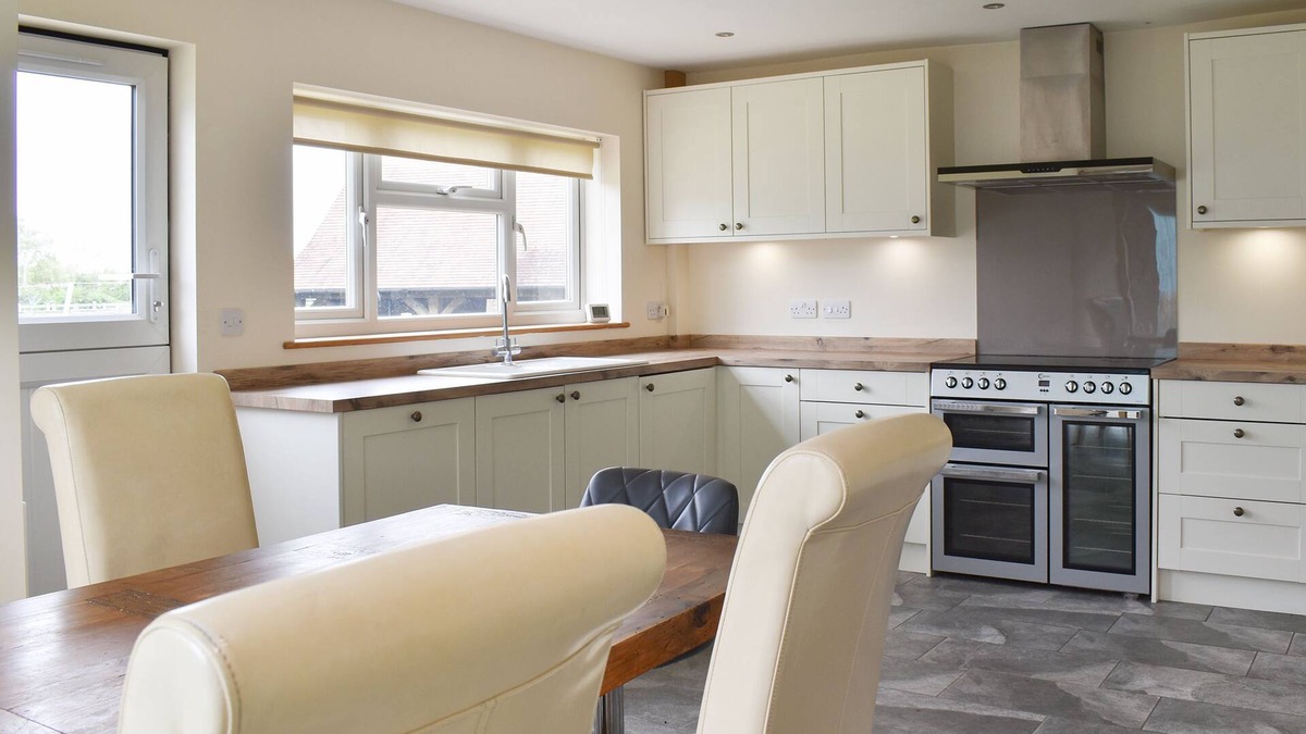 Ely Cottage | 3 bedroom accommodation in Ely