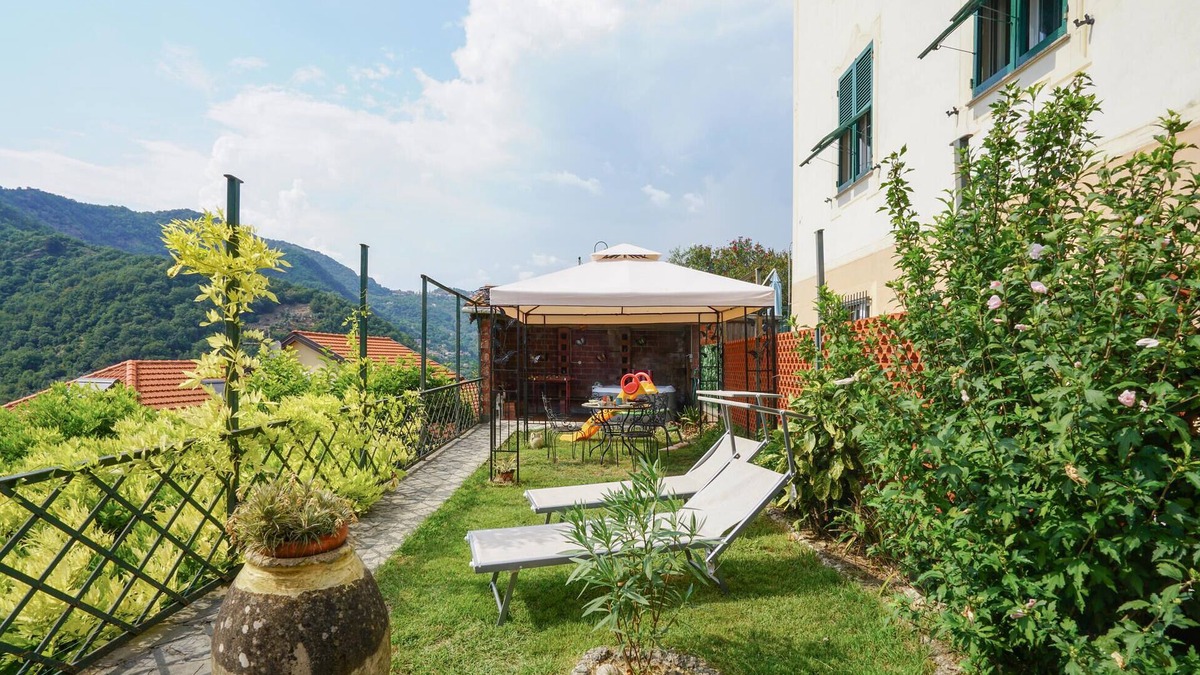 Avegno Apartment | 3 bedroom amazing apartment in Avegno
