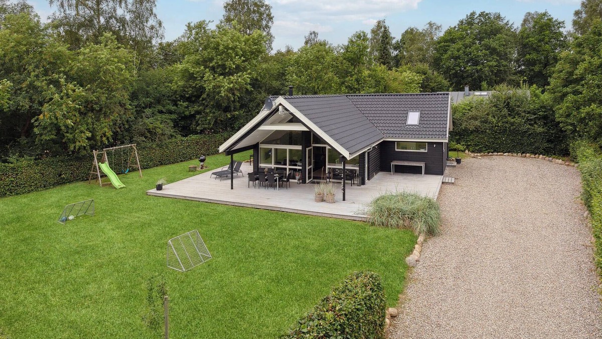 Silkeborg Municipality House | 3 bedroom amazing home in Silkeborg