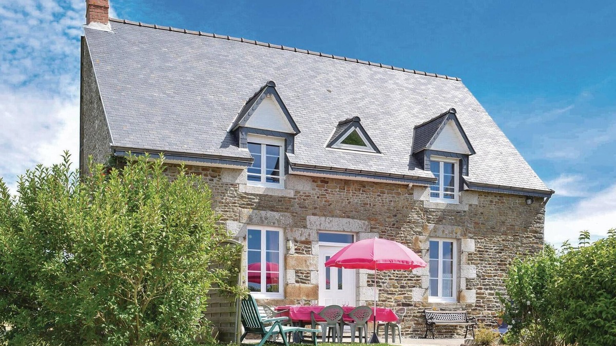 Vergoncey House | 3 bedroom amazing home in Vergoncey