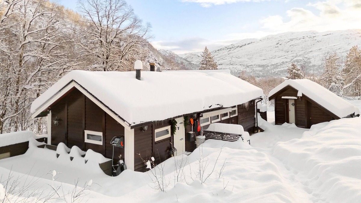 Samnanger House | 3 bedroom amazing home in Tysse