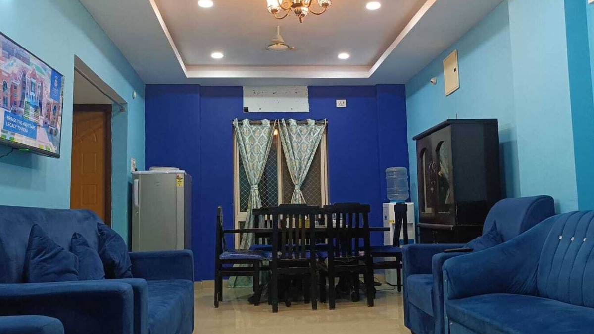 Hyderabad Apartment | 3-bedroom apartment in charming Hyderabad with WiFi, AC and private parking