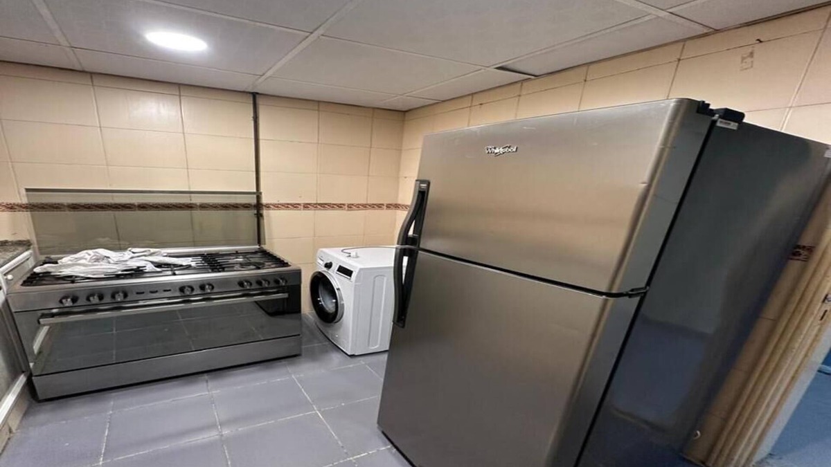 Al Nahda Apartment | 3-bedroom apartment in marvelous Sharjah with WiFi, AC