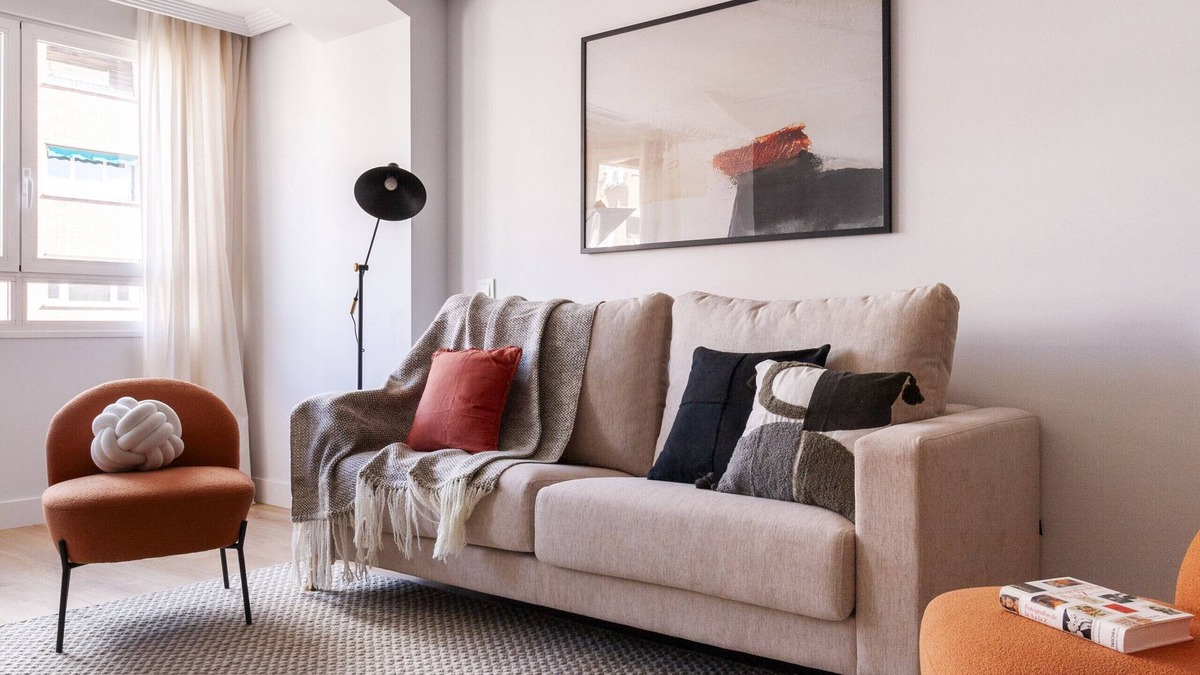 Nueva Espana Apartment | 3 bedroom apartment in La Castellana Sharing Co.