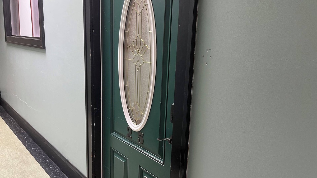 Lorain Apartment | 3-bedroom apartment in fabulous Lorain with AC