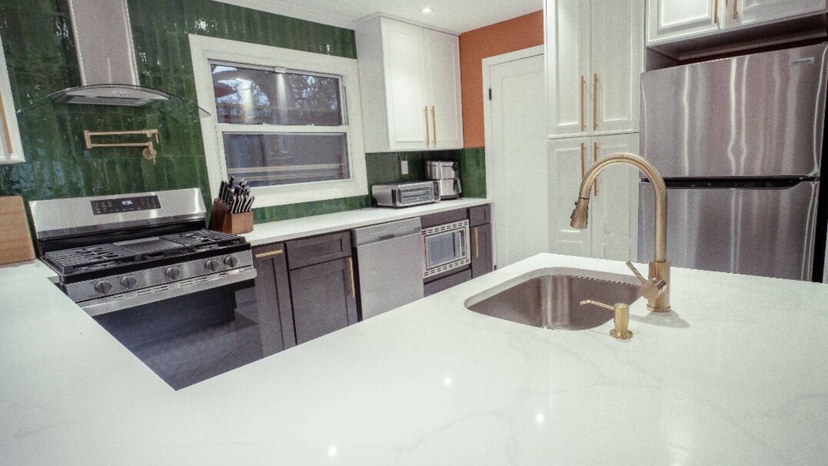 Georgetown Apartment | 3-bedroom apartment in beautiful Brooklyn with AC