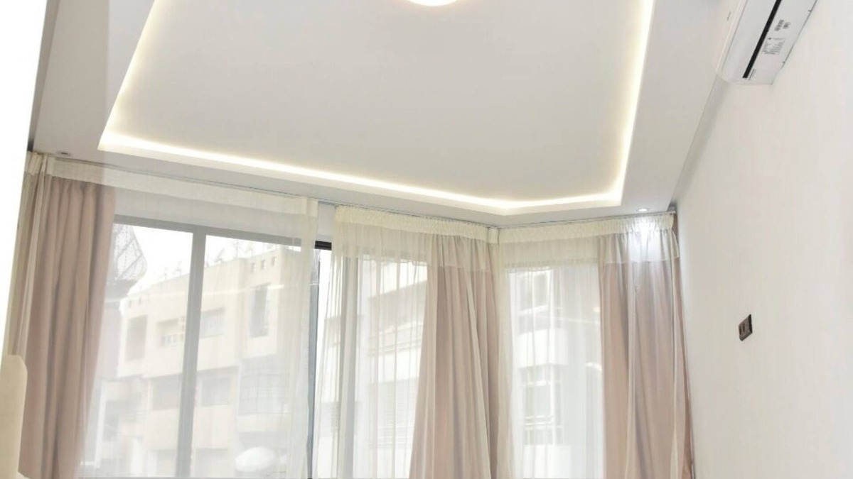 La Ville Haute Apartment | 3 Bedroom Apartment With Netflix & Private Parking