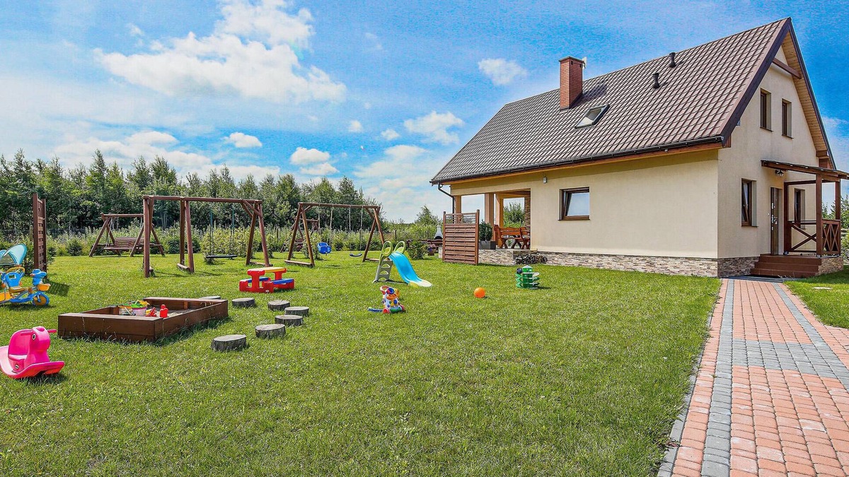 gmina Bedzino House | 3 bedroom awesome home in Mscicie