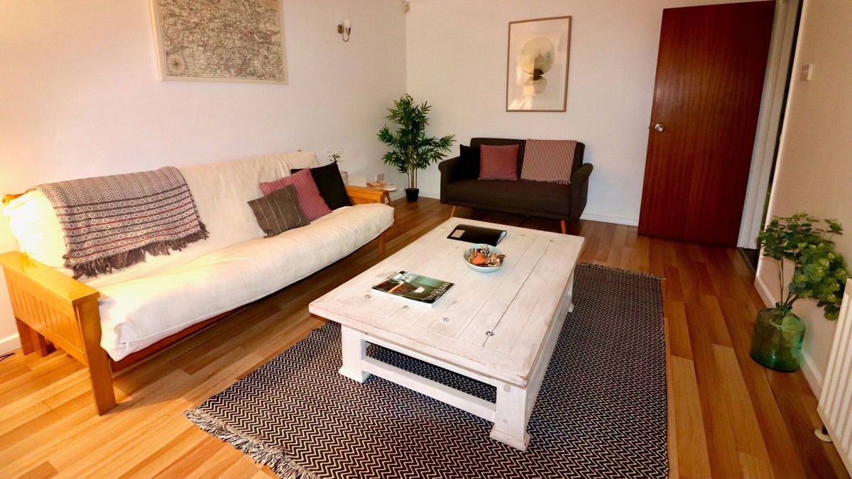 Newtownabbey Apartment | 3 bedroom bungalow