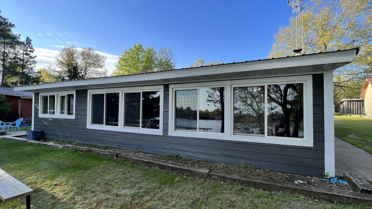 Willard Cabin | 3 Bedroom Cabin on the lake with Recreational trail access