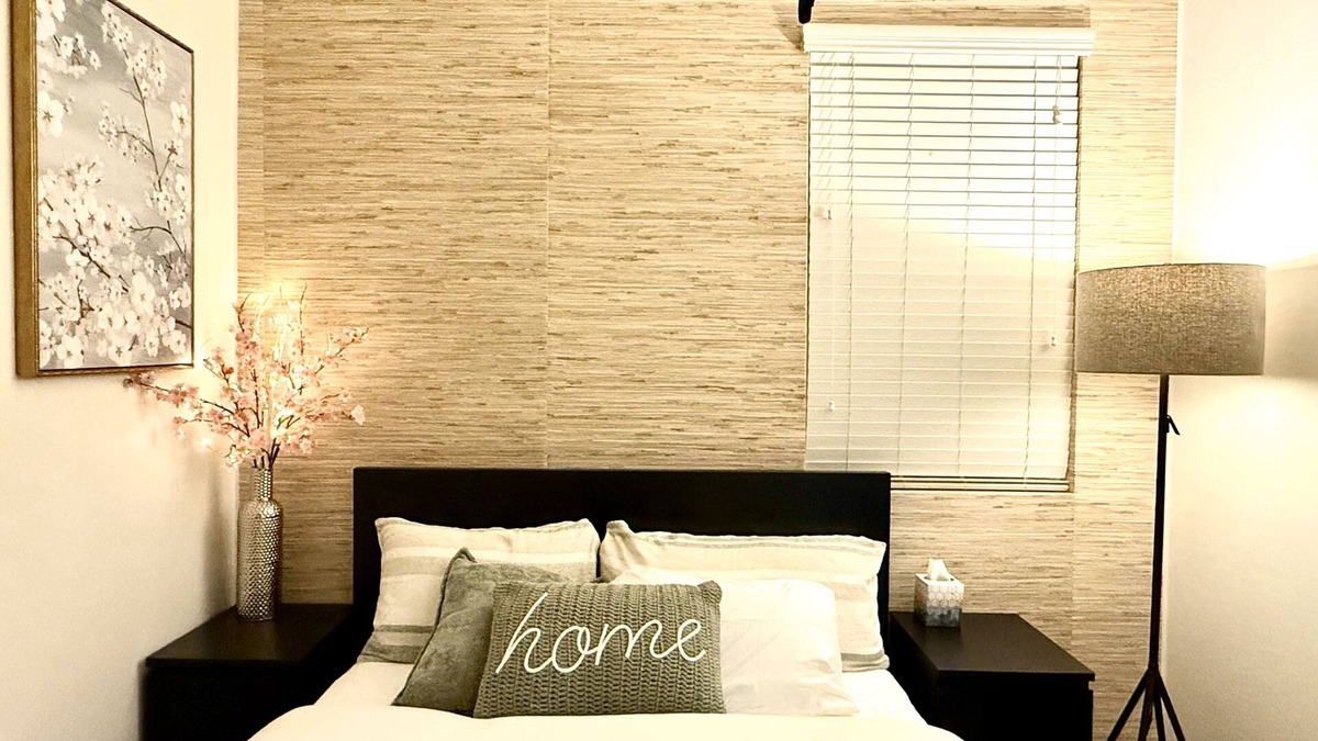 South Mountain House | 3-bedroom Comfortable Designer Home