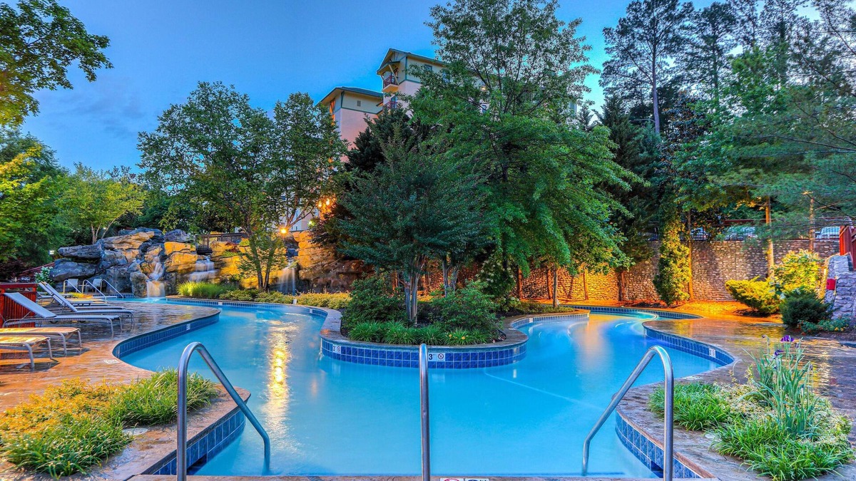 Pigeon Forge Condo | 3 Bedroom Condo - 2 Kings and 2 Twins