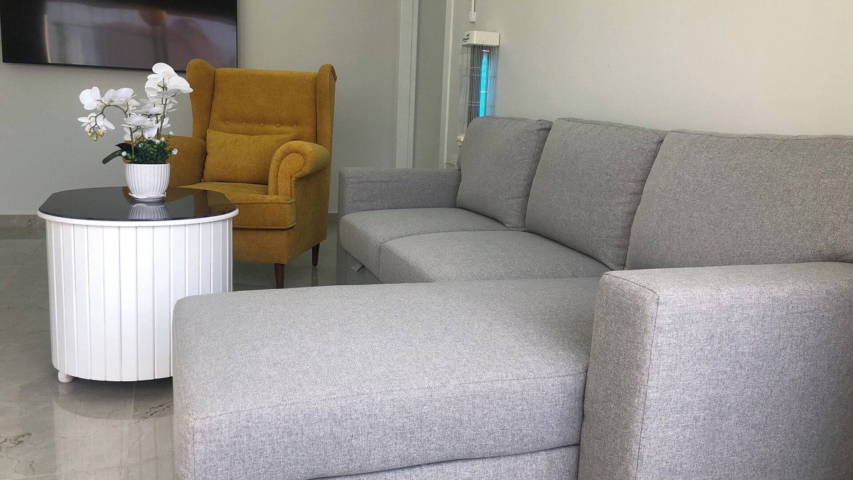 Suwailih Condo | 3-bedroom condo in adorable Royal hills al hummer 15 minutes to Amman WiFi, AC